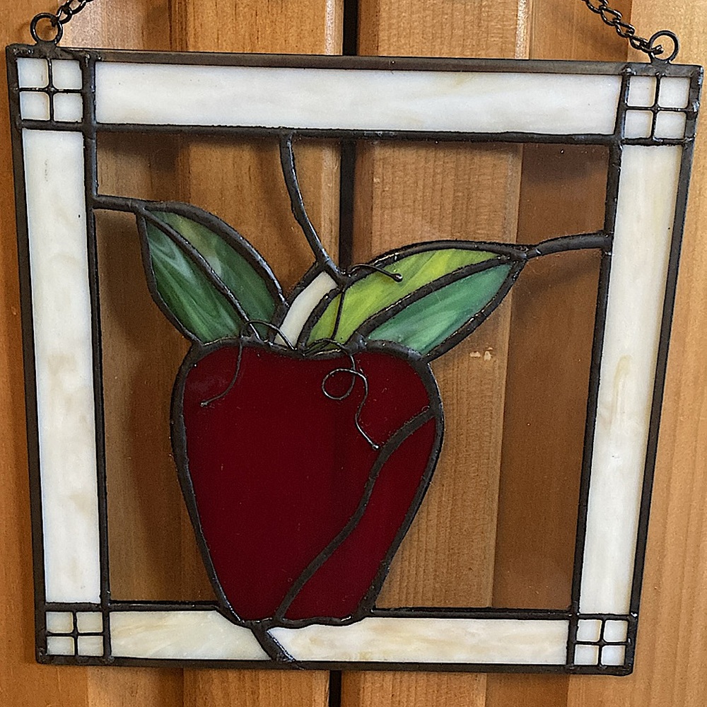 Vintage Stained Glass Apple with Border 7 3/4”